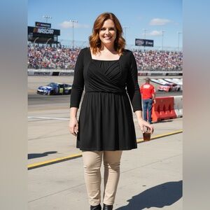 ELEGANT BLACK CRISSCROSS TOP TUNIC WITH TIE BACK